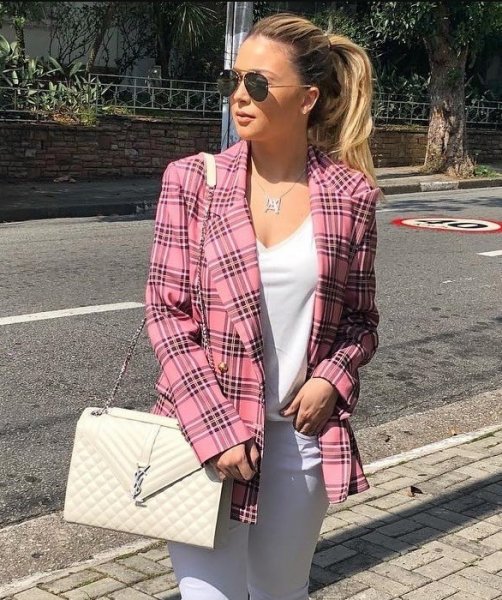 Ananda Veronez veste Amissima - Blazer Xadrez Rosa - Lookdodia - lookdodia.com